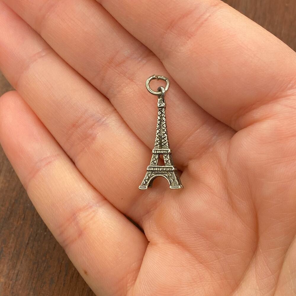 Vintage 800 Silver Paris Eiffel Tower Travel Destination Pendant Bracelet Charm